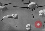 Image les parachutistes allemands Belgique, 1940, de la seconde 26 séquences d'archives historiques vidéo 65675043460