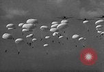 Image les parachutistes allemands Belgique, 1940, de la seconde 29 séquences d'archives historiques vidéo 65675043460