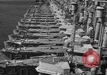 Image destroyers américains pour bases britanniques United States USA, 1940, de la seconde 6 séquences d'archives historiques vidéo 65675043462
