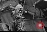 Image destroyers américains pour bases britanniques United States USA, 1940, de la seconde 9 séquences d'archives historiques vidéo 65675043462