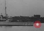 Image destroyers américains pour bases britanniques United States USA, 1940, de la seconde 20 séquences d'archives historiques vidéo 65675043462