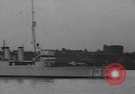 Image destroyers américains pour bases britanniques United States USA, 1940, de la seconde 21 séquences d'archives historiques vidéo 65675043462