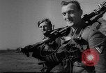 Immagine di Assalto tedesco Stug III a Varsavia rivolta Varsavia POLONIA, 1944, secondo 18 filmato di repertorio 65675043477