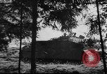 Immagine di Assalto tedesco Stug III a Varsavia rivolta Varsavia POLONIA, 1944, secondo 32 filmato di repertorio 65675043477