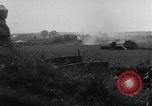 Immagine di Assalto tedesco Stug III a Varsavia rivolta Varsavia POLONIA, 1944, secondo 44 filmato di repertorio 65675043477