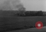Immagine di Assalto tedesco Stug III a Varsavia rivolta Varsavia POLONIA, 1944, secondo 55 filmato di repertorio 65675043477