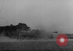 Immagine di Assalto tedesco Stug III a Varsavia rivolta Varsavia POLONIA, 1944, secondo 56 filmato di repertorio 65675043477