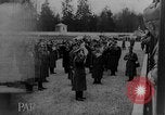 Standbild japanische Fallschirmjäger angreifenden Palembang in Niederländisch Ostindien Palembang Dutch East Indies, 1942, aus Sekunde 1 historischem Filmmaterial Videoclip 65675043483