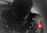 Standbild japanische Fallschirmjäger angreifenden Palembang in Niederländisch Ostindien Palembang Dutch East Indies, 1942, aus Sekunde 14 historischem Filmmaterial Videoclip 65675043483