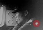 Standbild japanische Fallschirmjäger angreifenden Palembang in Niederländisch Ostindien Palembang Dutch East Indies, 1942, aus Sekunde 44 historischem Filmmaterial Videoclip 65675043483