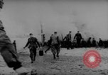 Standbild Die Deutschen kämpfen im Winter gegen die Sowjets Ostfront, 1943, aus Sekunde 38 historischem Filmmaterial Videoclip 65675043484