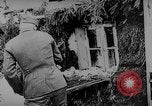 Standbild Die Deutschen kämpfen im Winter gegen die Sowjets Ostfront, 1943, aus Sekunde 49 historischem Filmmaterial Videoclip 65675043484