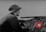 Standbild Die Deutschen kämpfen im Winter gegen die Sowjets Ostfront, 1943, aus Sekunde 51 historischem Filmmaterial Videoclip 65675043484