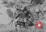 Standbild italienische Truppen Tunesien, 1943, aus Sekunde 29 historischem Filmmaterial Videoclip 65675043485