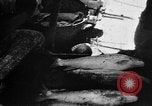 Standbild birmanischen Volkes Birma, 1940, aus Sekunde 28 historischem Filmmaterial Videoclip 65675043487