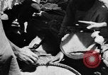 Standbild birmanischen Volkes Birma, 1940, aus Sekunde 44 historischem Filmmaterial Videoclip 65675043487