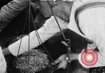 Standbild birmanischen Volkes Birma, 1940, aus Sekunde 51 historischem Filmmaterial Videoclip 65675043487
