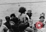 Immagine di Attraversando la linea cerimonia Oceano Pacifico, 1937, secondo 33 filmato di repertorio 65675043498