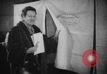 Standbild Amerikanische Propaganda kontrastierenden Kommunismus United States USA, 1962, aus Sekunde 22 historischem Filmmaterial Videoclip 65675043514