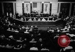 Standbild Amerikanische Propaganda kontrastierenden Kommunismus United States USA, 1962, aus Sekunde 51 historischem Filmmaterial Videoclip 65675043514