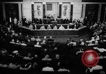 Standbild Amerikanische Propaganda kontrastierenden Kommunismus United States USA, 1962, aus Sekunde 52 historischem Filmmaterial Videoclip 65675043514