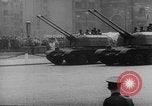Standbild Amerikanische Propaganda kontrastierenden Kommunismus United States USA, 1962, aus Sekunde 59 historischem Filmmaterial Videoclip 65675043514