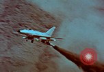 Standbild US-Militärflugzeug in Betrieb United States USA, 1962, aus Sekunde 37 historischem Filmmaterial Videoclip 65675043517