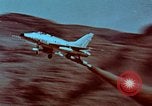Standbild US-Militärflugzeug in Betrieb United States USA, 1962, aus Sekunde 39 historischem Filmmaterial Videoclip 65675043517