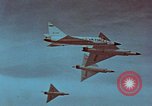Standbild US-Militärflugzeug in Betrieb United States USA, 1962, aus Sekunde 49 historischem Filmmaterial Videoclip 65675043517