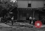 Image explosion de gaz près de l'école Barberton Ohio USA, 1939, de la seconde 25 séquences d'archives historiques vidéo 65675043538