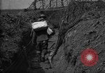 Standbild Graben camouflage Ersten Weltkrieg Frankreich, 1918, aus Sekunde 51 historischem Filmmaterial Videoclip 65675043548