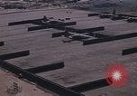 Standbild C-130 Hercules Vietnam, 1970, aus Sekunde 32 historischem Filmmaterial Videoclip 65675043567