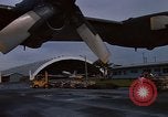 Standbild C-130 Hercules Vietnam, 1970, aus Sekunde 25 historischem Filmmaterial Videoclip 65675043570
