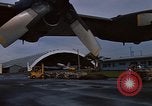 Standbild C-130 Hercules Vietnam, 1970, aus Sekunde 28 historischem Filmmaterial Videoclip 65675043570