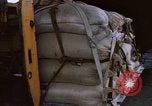 Standbild C-130 Hercules Vietnam, 1970, aus Sekunde 54 historischem Filmmaterial Videoclip 65675043570