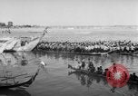 Image Boat Race Phnom Penh Cambodge, 1957, de la seconde 18 séquences d'archives historiques vidéo 65675043576