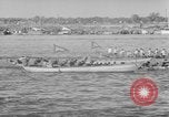 Image Boat Race Phnom Penh Cambodge, 1957, de la seconde 30 séquences d'archives historiques vidéo 65675043576