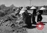 Immagine di Autostrada costruzione Il Vietnam, 1957, secondo 19 filmato di repertorio 65675043578