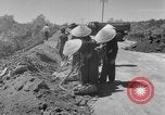Immagine di Autostrada costruzione Il Vietnam, 1957, secondo 21 filmato di repertorio 65675043578