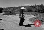 Immagine di Autostrada costruzione Il Vietnam, 1957, secondo 25 filmato di repertorio 65675043578