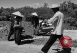 Immagine di Autostrada costruzione Il Vietnam, 1957, secondo 28 filmato di repertorio 65675043578