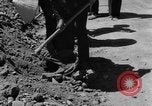 Immagine di Autostrada costruzione Il Vietnam, 1957, secondo 38 filmato di repertorio 65675043578