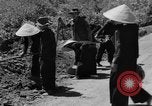 Immagine di Autostrada costruzione Il Vietnam, 1957, secondo 58 filmato di repertorio 65675043578