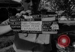 Immagine di Carrello di giovenco abitatori Phnom Penh Cambogia, 1957, secondo 3 filmato di repertorio 65675043579