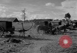 Immagine di Carrello di giovenco abitatori Phnom Penh Cambogia, 1957, secondo 10 filmato di repertorio 65675043579