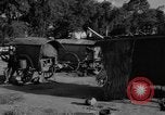 Immagine di Carrello di giovenco abitatori Phnom Penh Cambogia, 1957, secondo 39 filmato di repertorio 65675043579