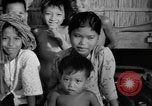 Immagine di Bambini cambogiani Cambogia, 1957, secondo 11 filmato di repertorio 65675043580