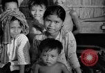 Immagine di Bambini cambogiani Cambogia, 1957, secondo 13 filmato di repertorio 65675043580