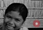 Immagine di Bambini cambogiani Cambogia, 1957, secondo 20 filmato di repertorio 65675043580