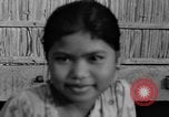 Immagine di Bambini cambogiani Cambogia, 1957, secondo 28 filmato di repertorio 65675043580